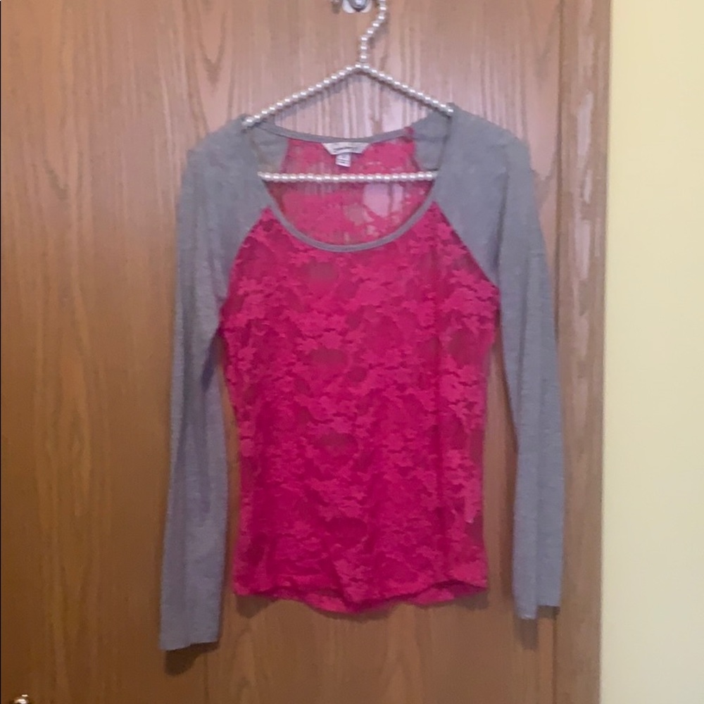 Lace design pink and gray tee shirt